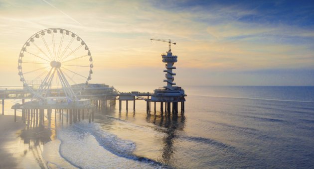 De Pier in Scheveningen vanaf de lucht gezien