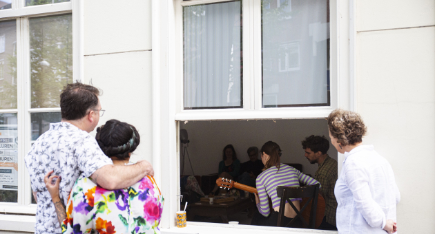 Gluren bij de buren - Den Haag