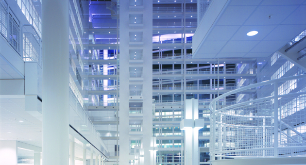 Atrium van het Stadhuis in Den Haag