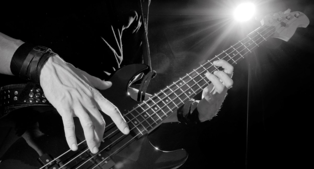 Tijdens het POPcafé treden meerdere bands uit Leidschendam- Voorburg op in Theater Ludens in Voorburg. 