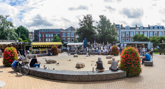 Wijkmarkt Zeeheldenkwartier op het Prins Hendrikplein 