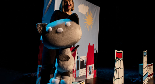 Pim en Pom poppenspel op het podium Veur Theater