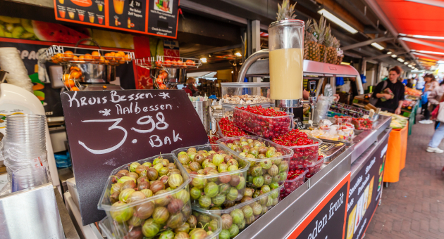Foto van Fruitkraam op de Haagse Markt