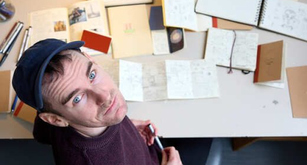 Ludwig Volbeda in zijn atelier, foto: Rodrigo Abraham, Huis van het boek