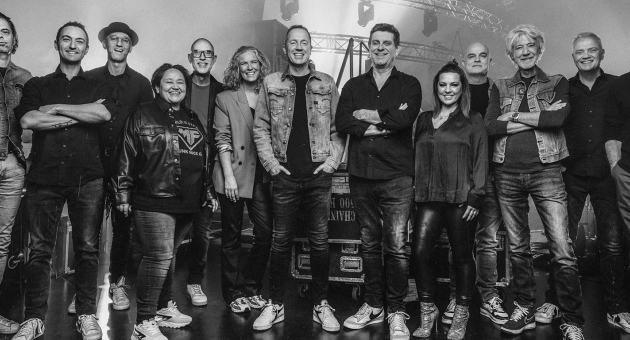 Edwin Evers Band lachend op een rij