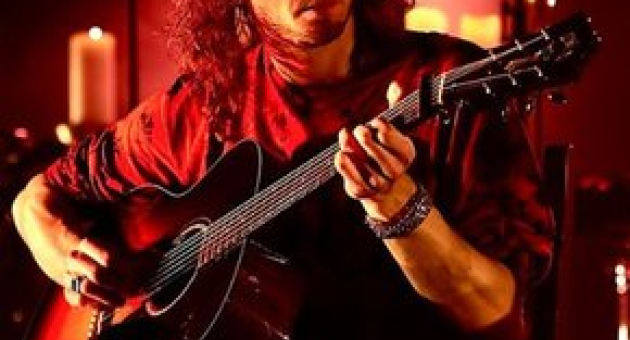 Gitarist met zonnebril