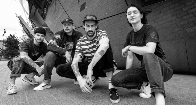 Zwart-wit bandfoto Tigerknife uit Rotterdam.