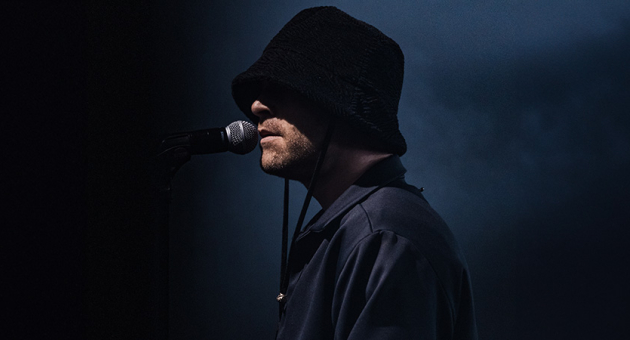 Rapper Sticky Steez, oftewel Sticks, brak door met de rapformatie Opgezwolle en is inmiddels een gevestigde naam binnen de Nederlandse hiphopscene.