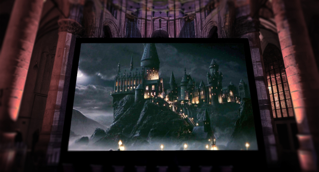 Filmvertoning in Grote Kerk met Hogwarts op scherm