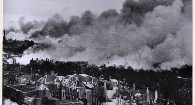 Bombardement_Bezuidenhout,_1945-03-03 Bombardement_Bezuidenhout,_1945-03-03