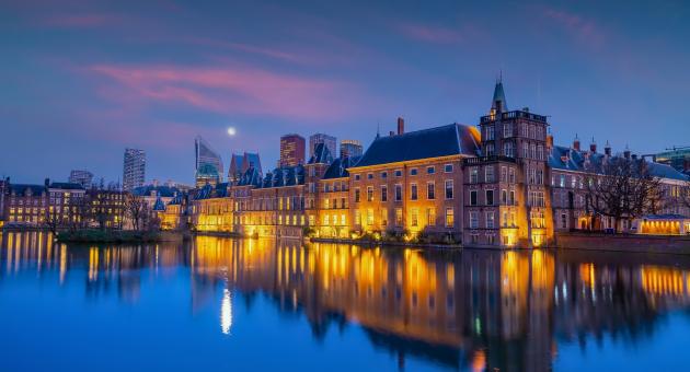 Image of Binnenhof The Hague during nighttime
