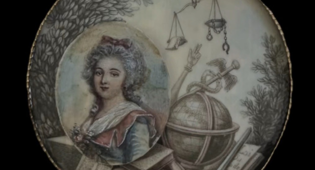 Historische afbeelding van een vrouw op een sierraad