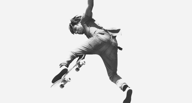 Skaters in actie tijdens het skate-evenement Market Mayhem in Den Haag