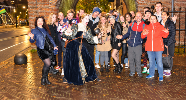 griezelige-groepsfoto.png