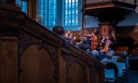 Ensemble van Rembrandt Frerichs in de Nieuwe Kerk Foto Rob Hogeslag