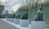 Beeldengroep Hoge Raad de Nederlanden