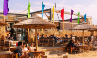 Boomerang Beach Club & Lounge 