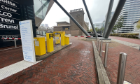 Ingang van parkeerplaats ParkBee De Haagsche Zwaan (c) ParkBee 