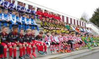Tribune HVV met jeugd