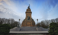 Onafhankelijkheidsmonument - foto Arjan de Jager
