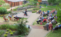 Concert in de Nutshuis-tuin