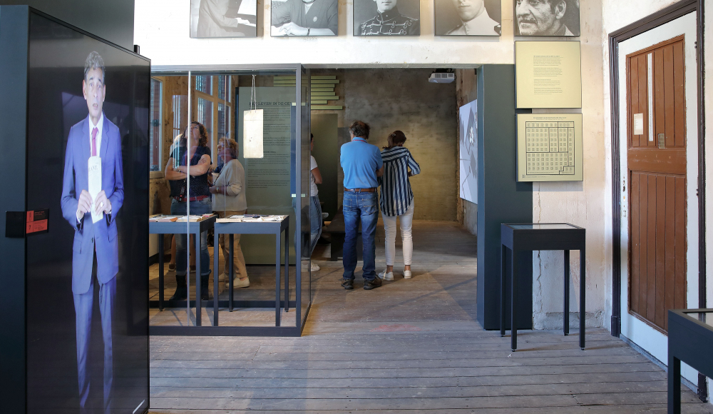 Tentoonstelling in het Oranjehotel. Foto J.L. van den Oever