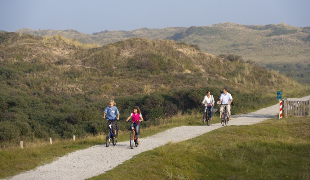 Fietsen door de duinen