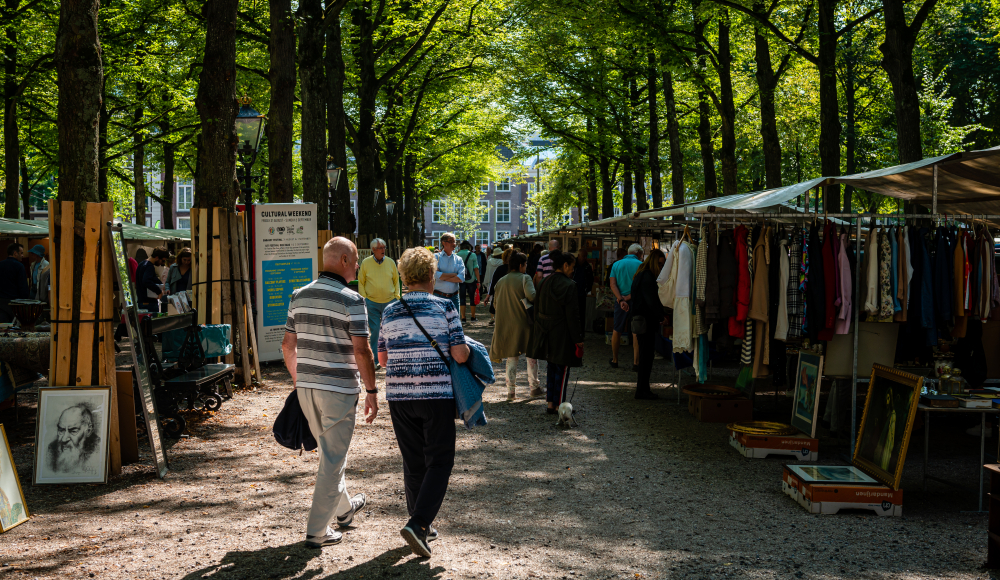 Haagse Antiek- en Boekenmarkt Foto Rob Hogeslag