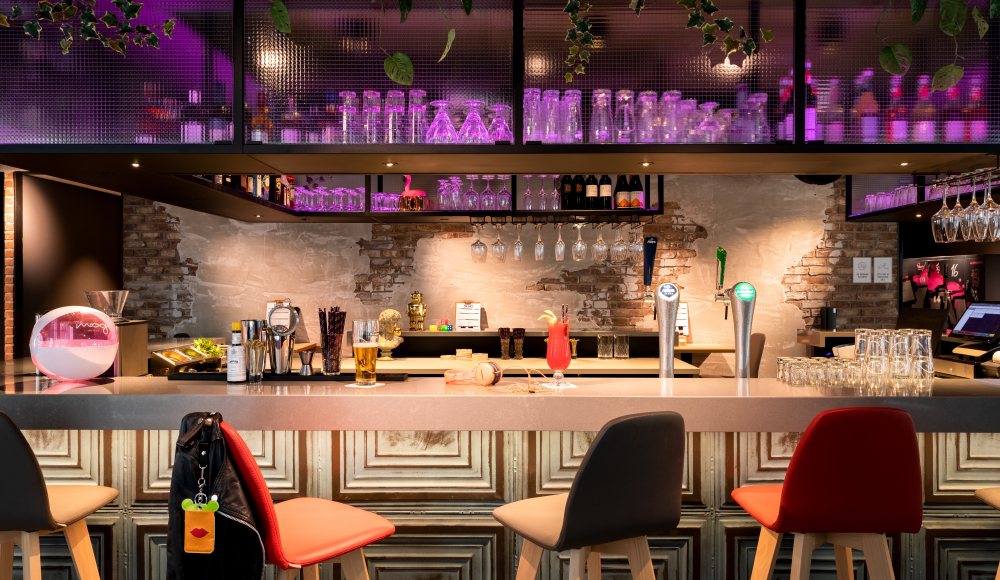 Moxy hotel The Hague bar