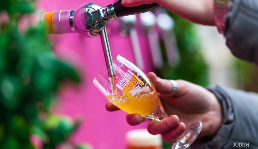 Lentebier Festival op Grote Markt in Den Haag