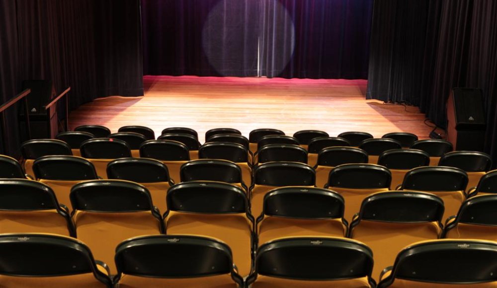 Gele zaal van Theater de Vaillant