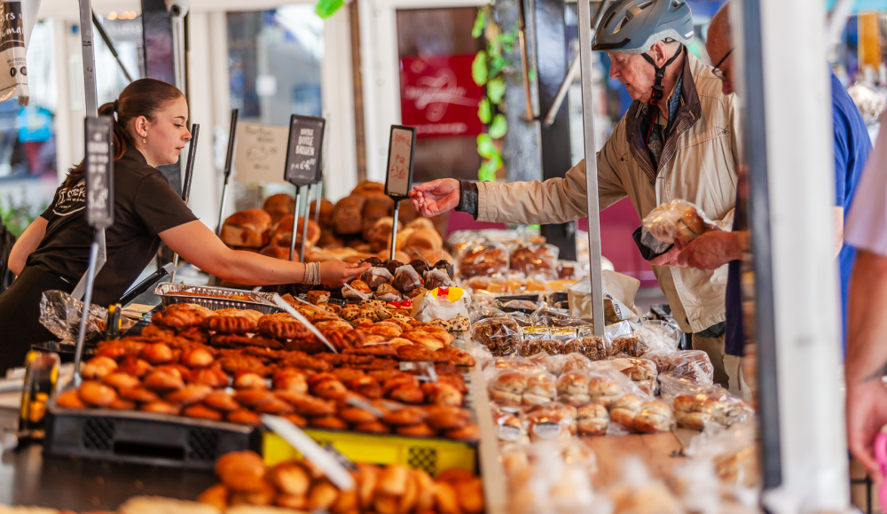 Wijkmarkt Loosduinse Hoofdplein
