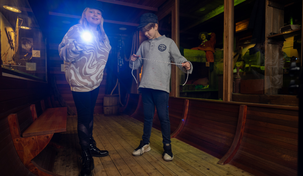 Kinderen in Muzee Scheveningen (c)  Arnaud Roelofsz