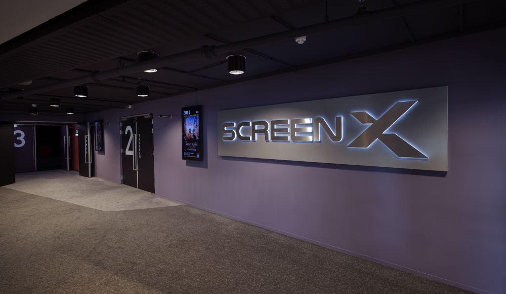 Ingang Pathe Spuimarkt ScreenX zaal