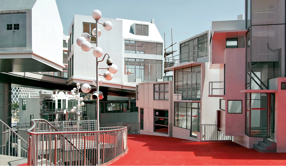 Happy Street - Tentoonstelling van John Kormeling