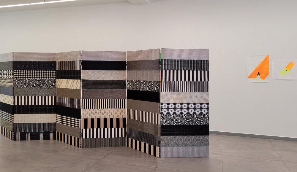Fransje-Killaars-Paravent-2009-diverse-fabrics-on-wood Fransje-Killaars-Paravent-2009-diverse-fabrics-on-wood