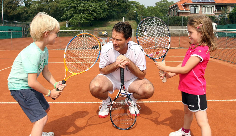 Uitleg aan toekomstige tennis toppers Uitleg aan toekomstige tennis toppers