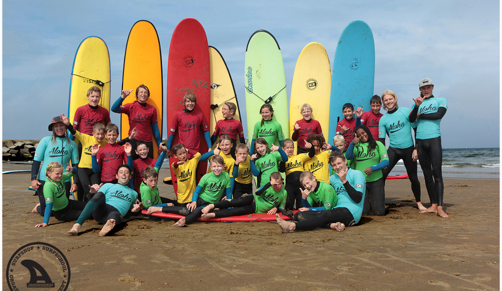 Aloha Strandpaviljoen Surfschool,Surfshop, Kitchen & Events Aloha Strandpaviljoen Surfschool,Surfshop, Kitchen & Events
