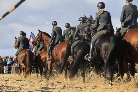 Cavalerie Ere Escorte
