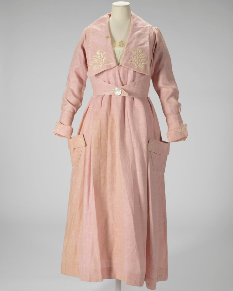 Dagjurk, New York ca 1915 1917, foto Adriaan van Dam, Kunstmuseum Den Haag.jpg