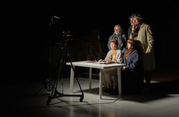 Het Nationale Theater - De eeuw van mijn moeder