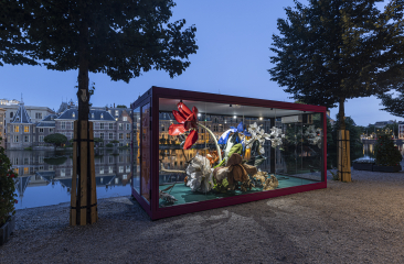 Bloemenpromenade Hofvijver Lange Vijverberg in Den Haag