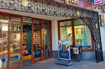 Boekhandel op de Fred Den Haag