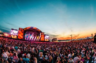 Live on the Beach: Het Grootste Zomerfeest Van Nederland!