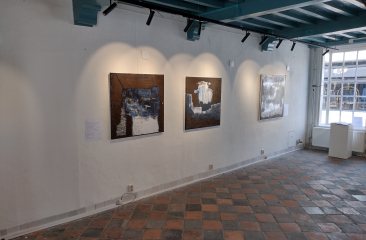 De sfeervolle galerie ArtiBrak is gevestigd in het pand Herenstraat 76, in het historische centrum van Voorburg.