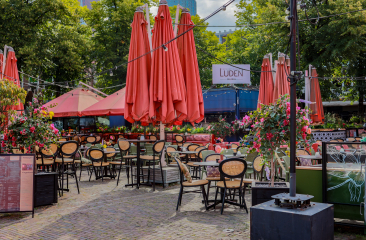 Terras buiten van Restaurant Luden