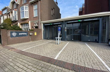 Ingang van parkeergarage ParkBee Spaces Rode Olifant (c) ParkBee Ingang van parkeergarage ParkBee Spaces Rode Olifant (c) ParkBee