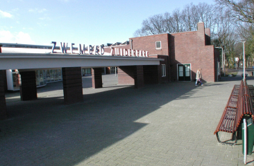 Entree van Zwembad Zuiderpark Entree van Zwembad Zuiderpark