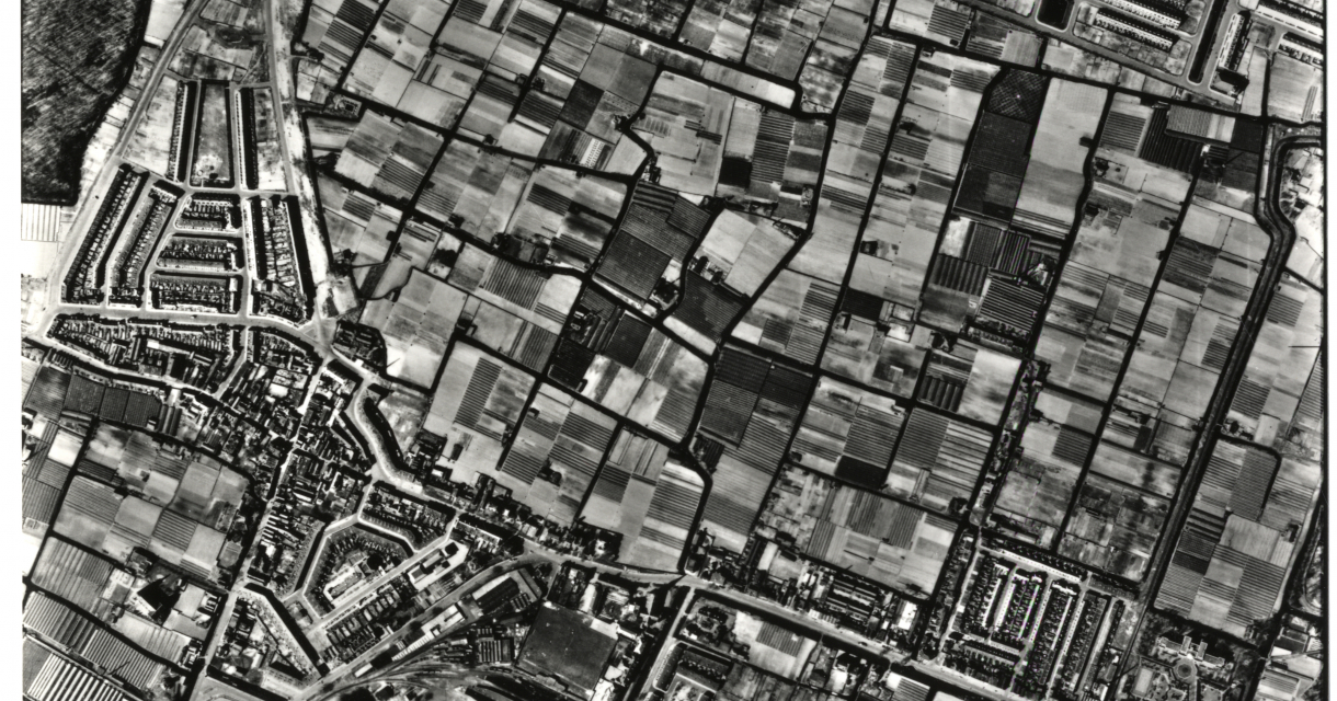 Loosduinen 1944 75 jaar Vrijheid Den Haag, maker; R.A.F. Collectie HGA