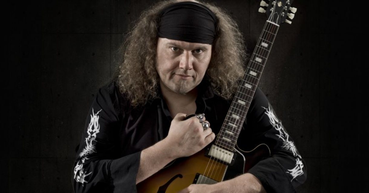 Julian Sas Julian Sas